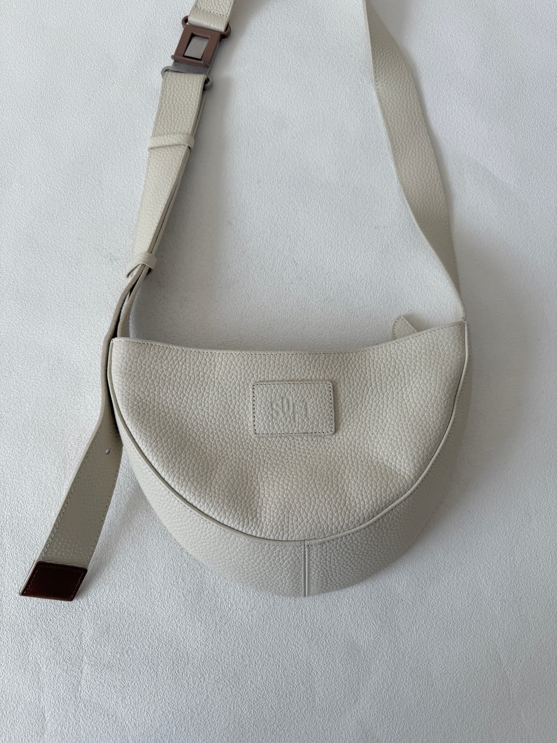 소프트서울(SOFT) 레더 크로스백 상품이미지2