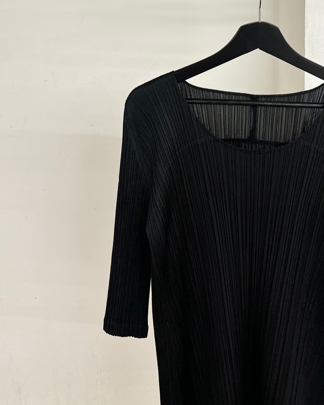 플리츠 플리즈 블랙 스퀘어 넥 에이치 라인 칠부 원피스 상품이미지3