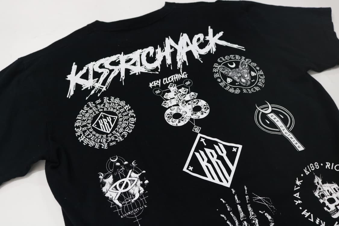 케이알와이 고딕 그래픽 멀티 로고 블랙 반팔티셔츠 상품이미지5