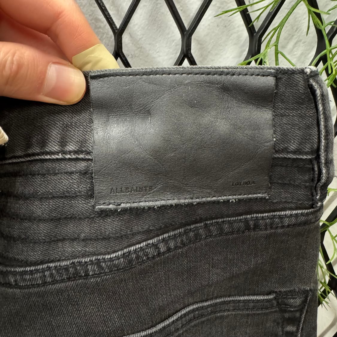 올세인츠 혹슬리 코튼 데님 팬츠 스키니핏 흑청 상품이미지6