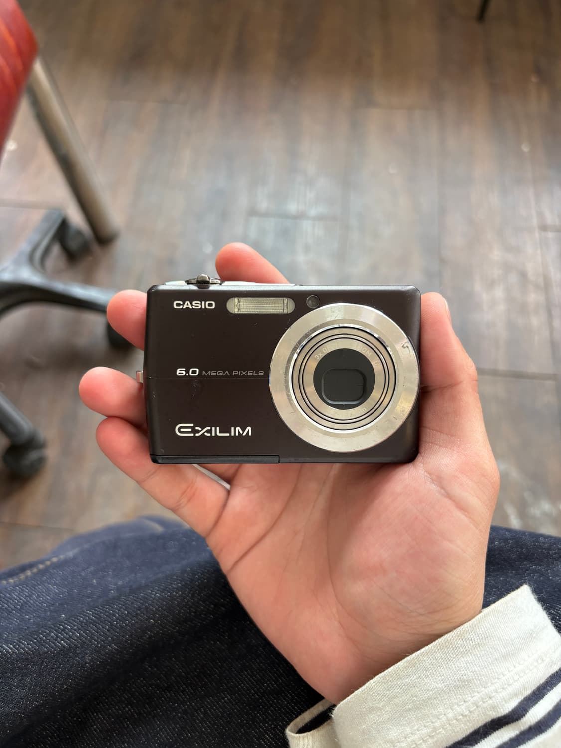 카시오 엑실림 ex z600 디지털카메라 상품이미지1