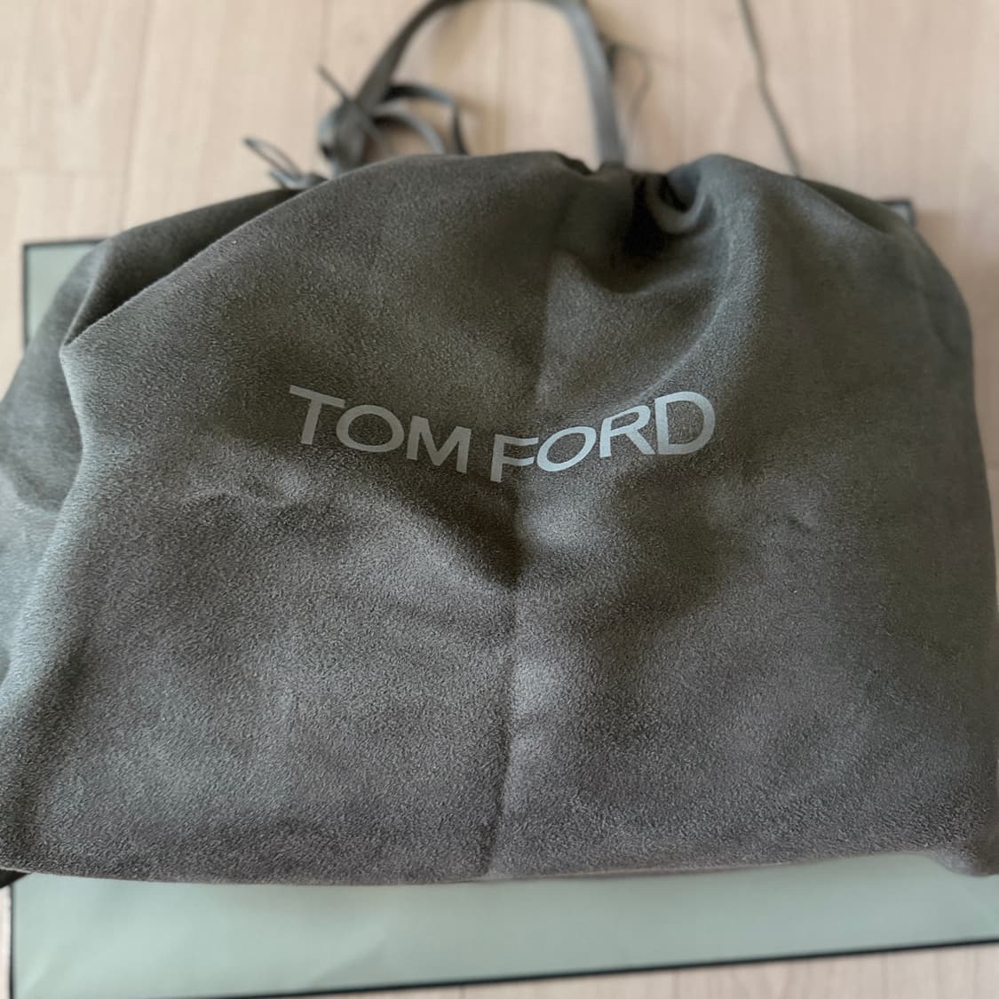 TOM FORD 톰포드 나일론 더블 유틸리티 포켓 메신저 백 상품이미지5