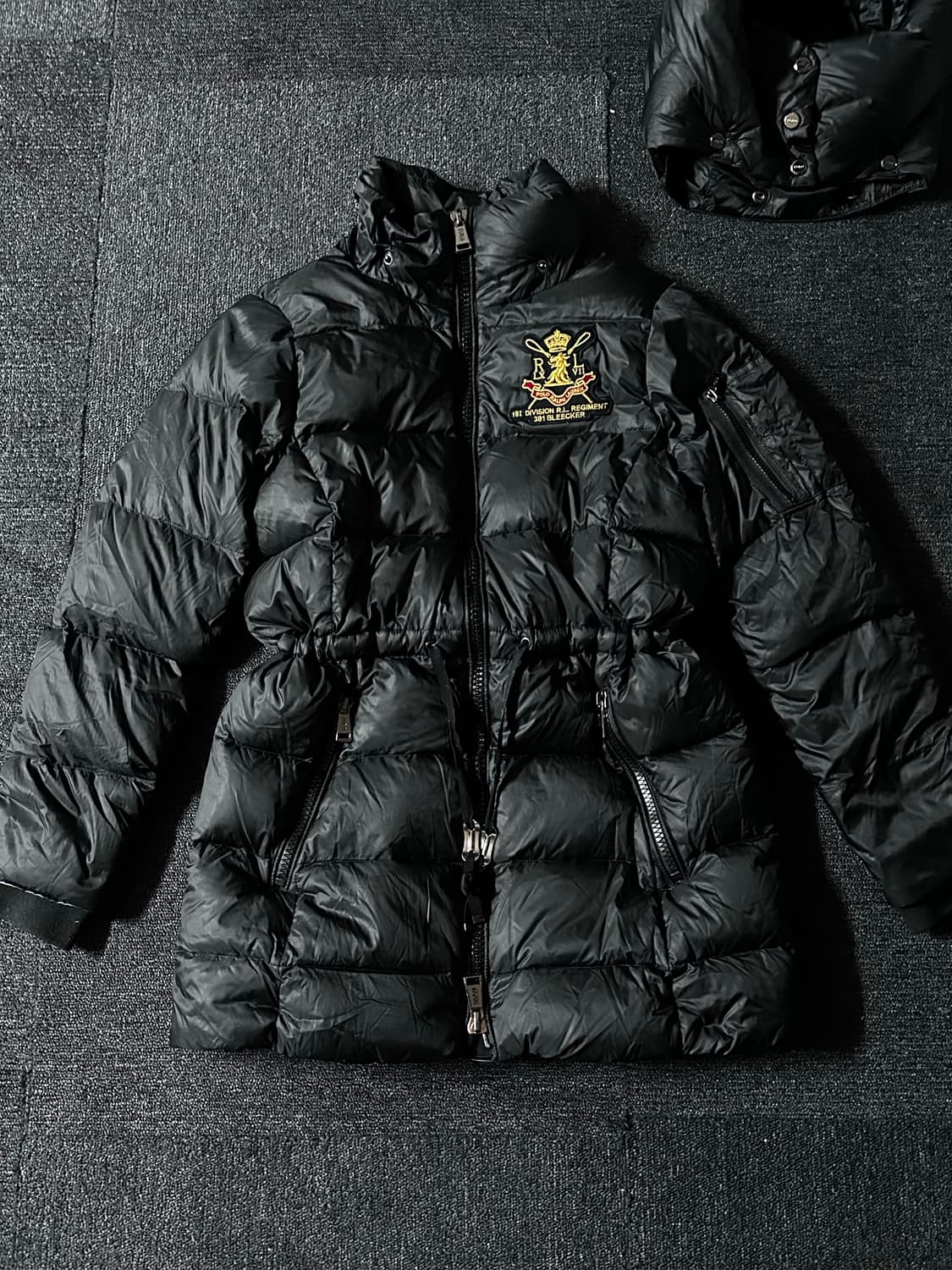 폴로 랄프로렌 R.L. Regiment 크레스트 덕 다운 패딩 상품이미지3