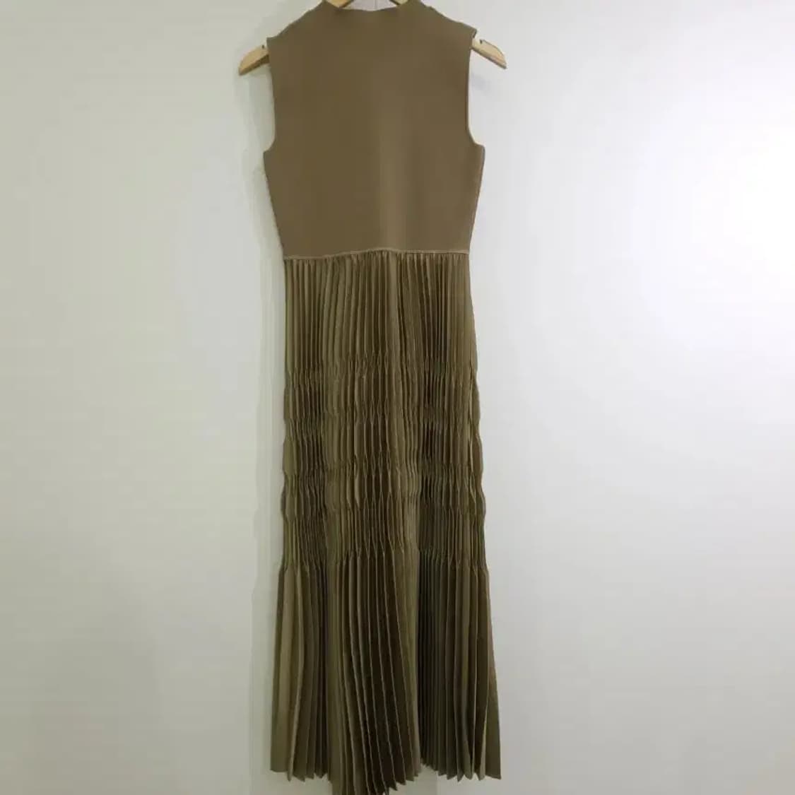 Theory 니트 플리츠 원피스 M 상품이미지6