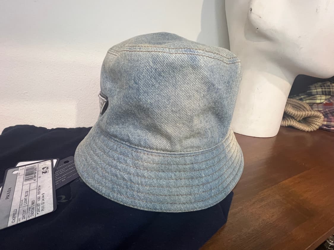 프라다 데님 버킷햇 상품이미지3