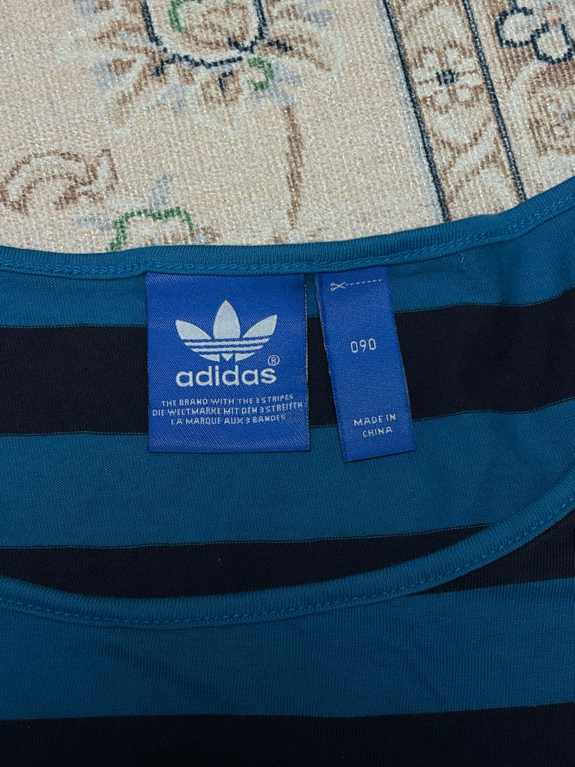 아디다스 단가라 반팔티 상품이미지3