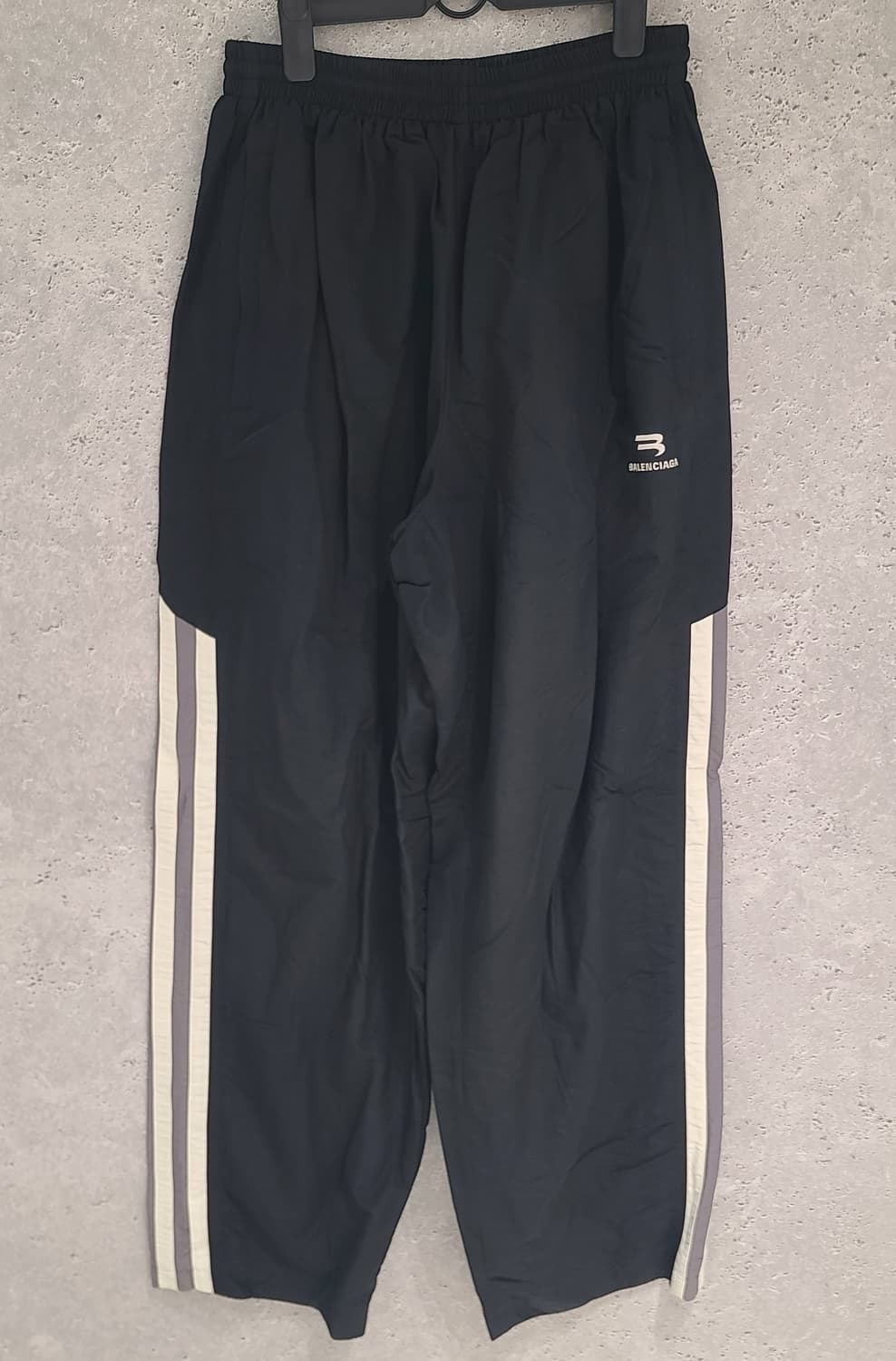 발렌시아가 스포티비 나일론 트랙팬츠 검회 상품이미지4