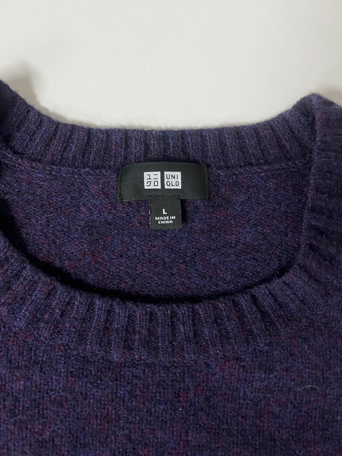 L) 유니클로 울 100 라운드넥 니트 퍼플 상품이미지4