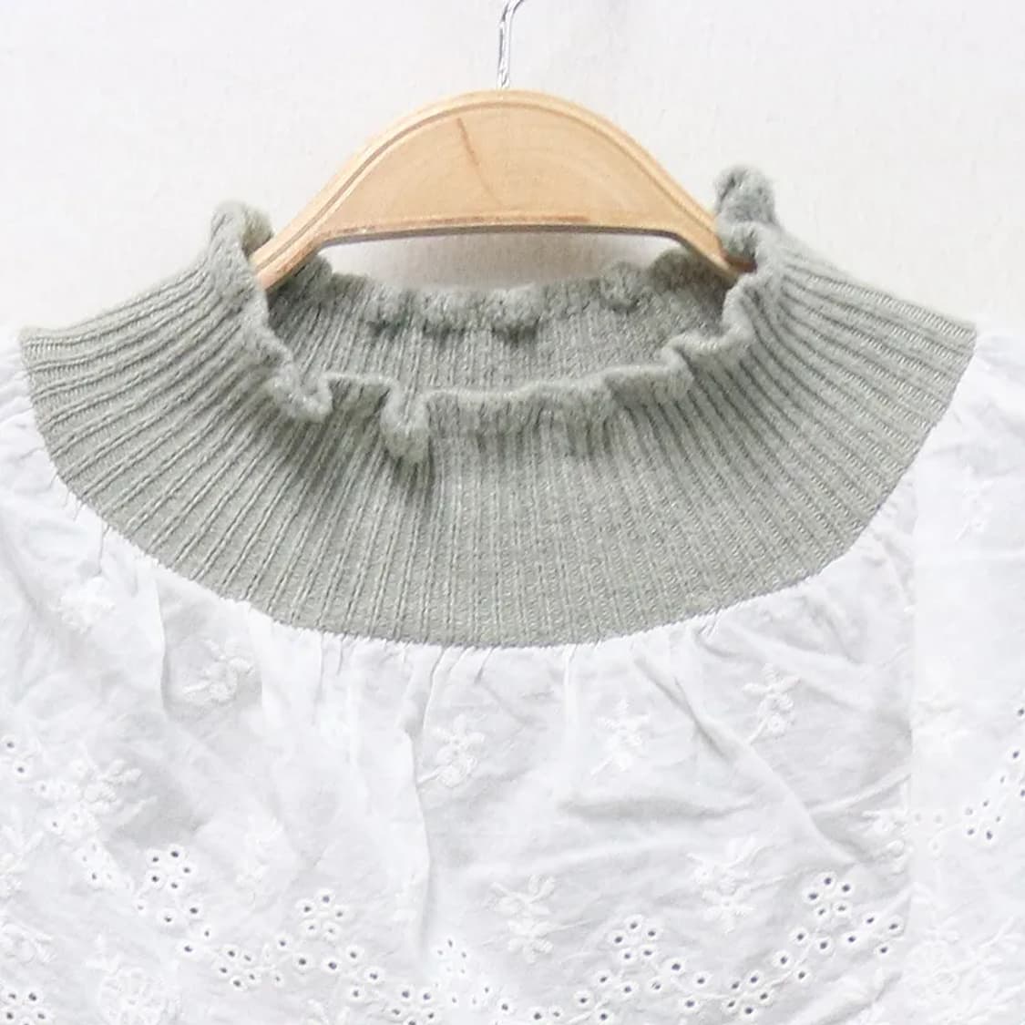 EARTH MUSIC 히메갸루 레이스 넥 니트 61214 상품이미지3