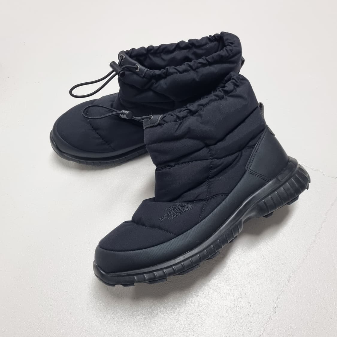 노스페이스 패딩 부츠 블랙 - 270 상품이미지1