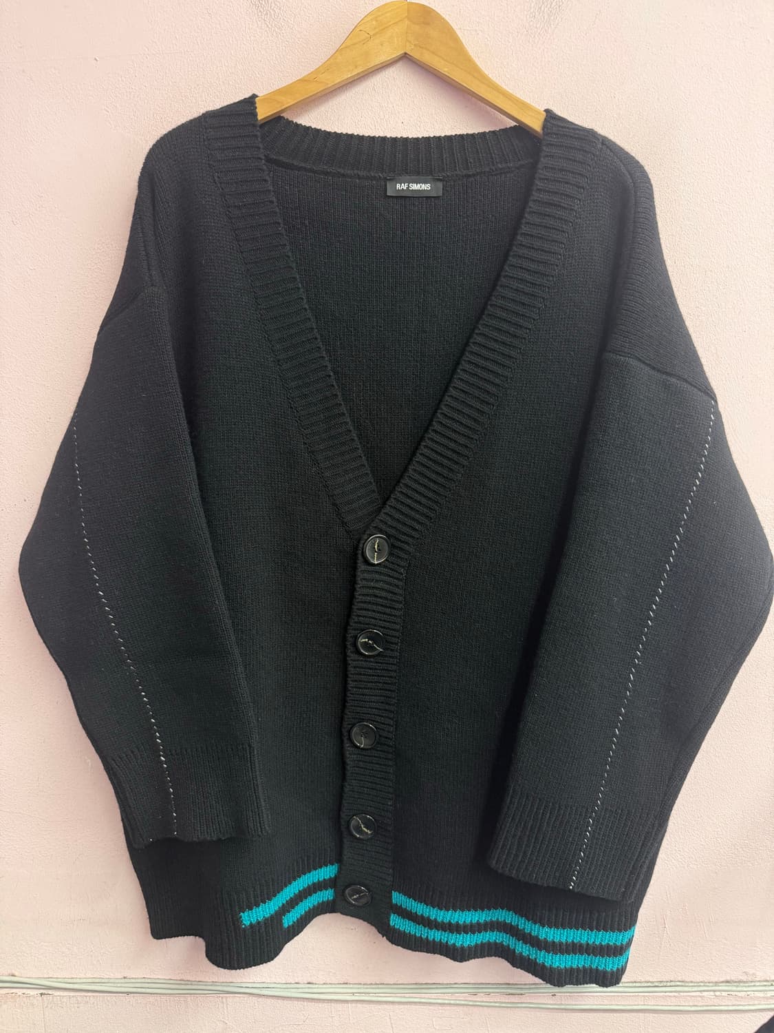 라프시몬스 16FW 컬렉션 오버핏가디건 GD착용버전 상품이미지1