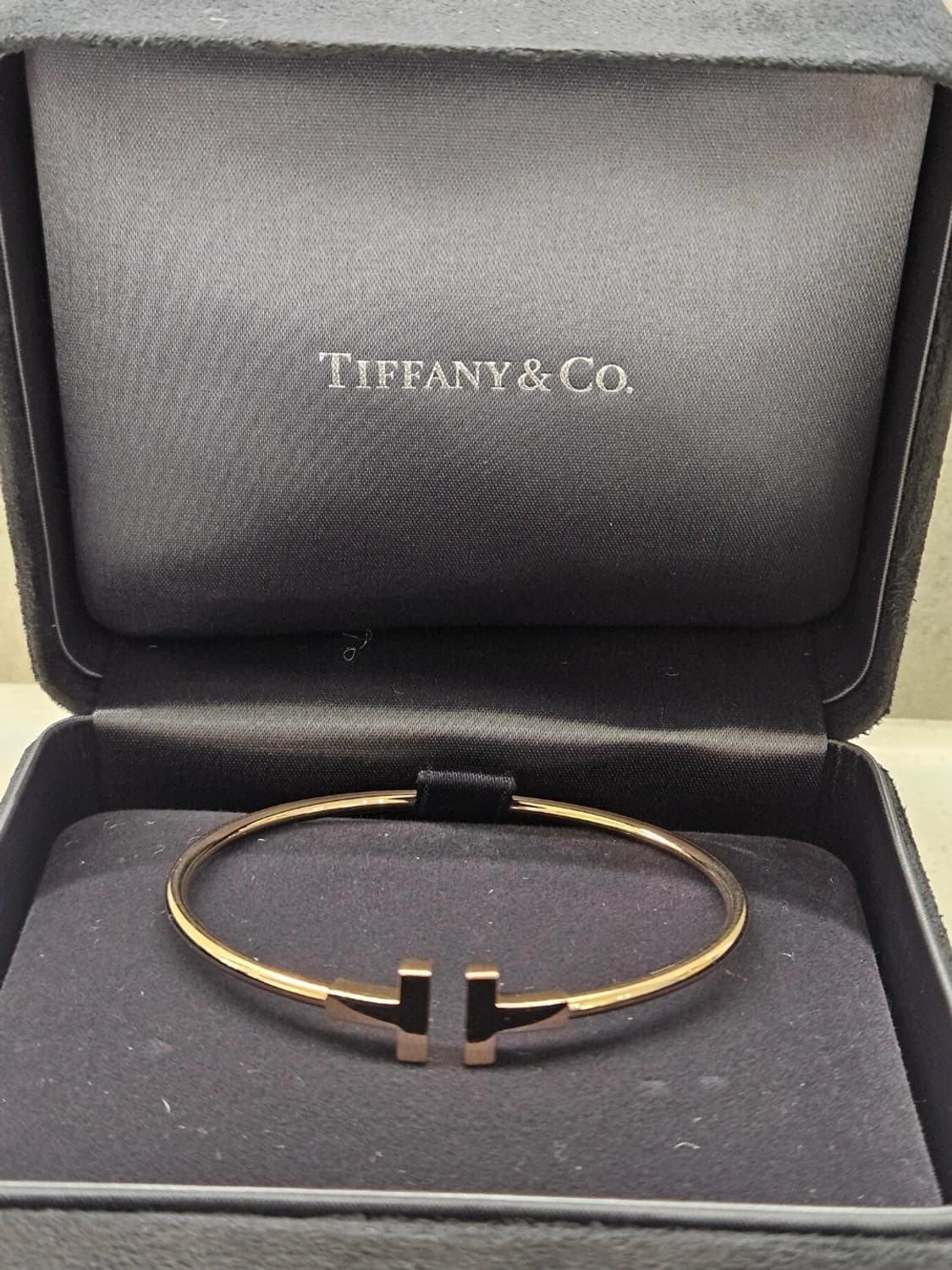 (새상품급) 티파니앤코 팔찌 T 와이어 브레이슬릿 M 상품이미지6