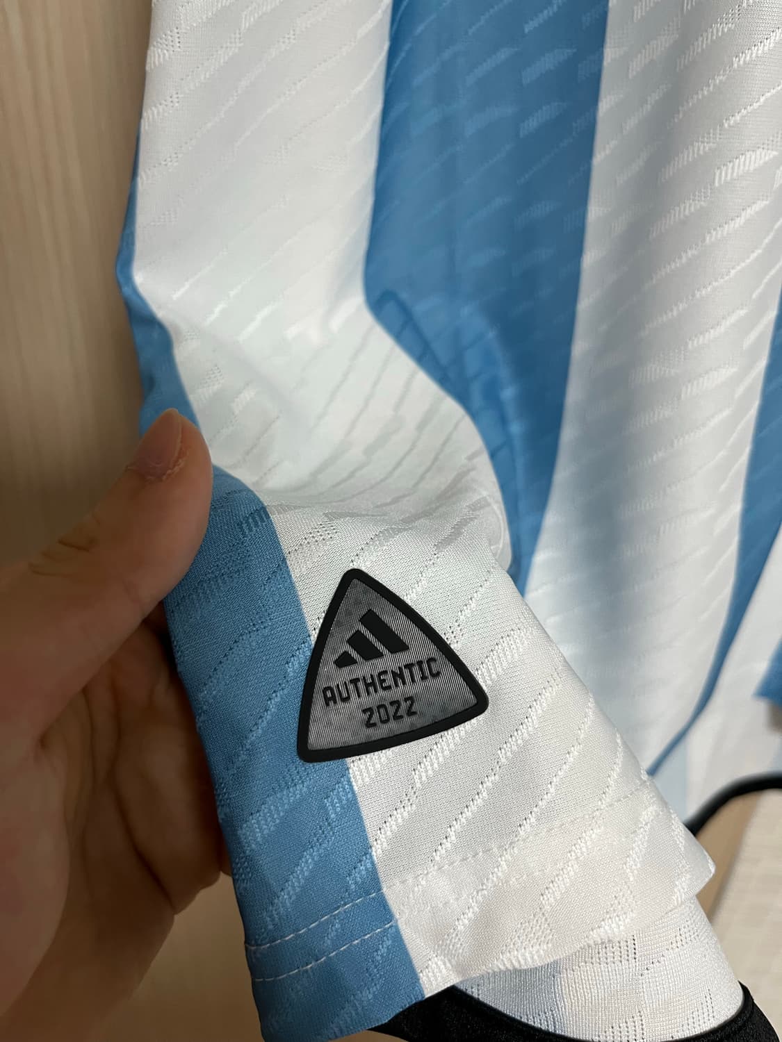 [L] 아르헨티나 22-24 카타르월드컵 결승 유니폼 어센틱 메시 상품이미지3