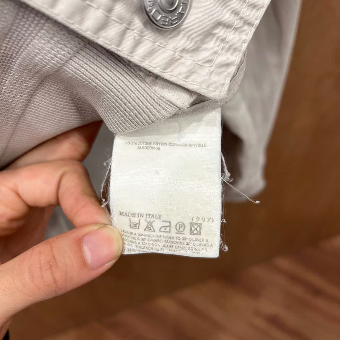 디스퀘어드2 하이넥 코튼 자켓 버튼 플랩 포켓 로고 자수 디테일 베이지 상품이미지8