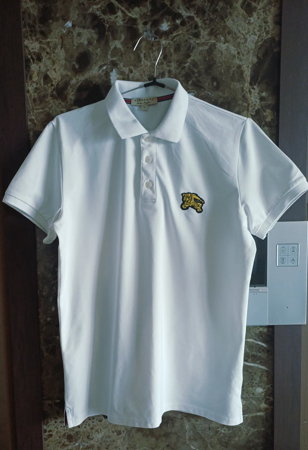 버버리 반팔 화이트 카라티 상품이미지2
