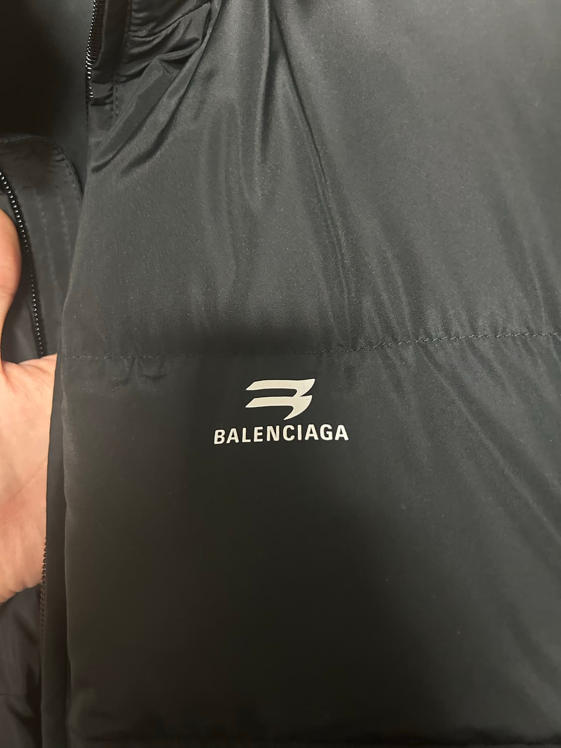 발렌시아가 24fw c컬 패딩 블랙 상품이미지4