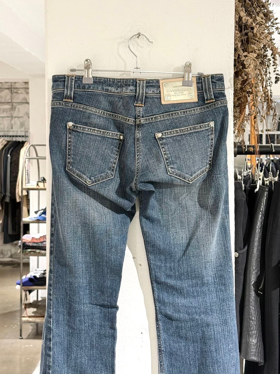 지아니 베르사체 중청 로우라이즈 부츠컷 데님 팬츠 상품이미지5