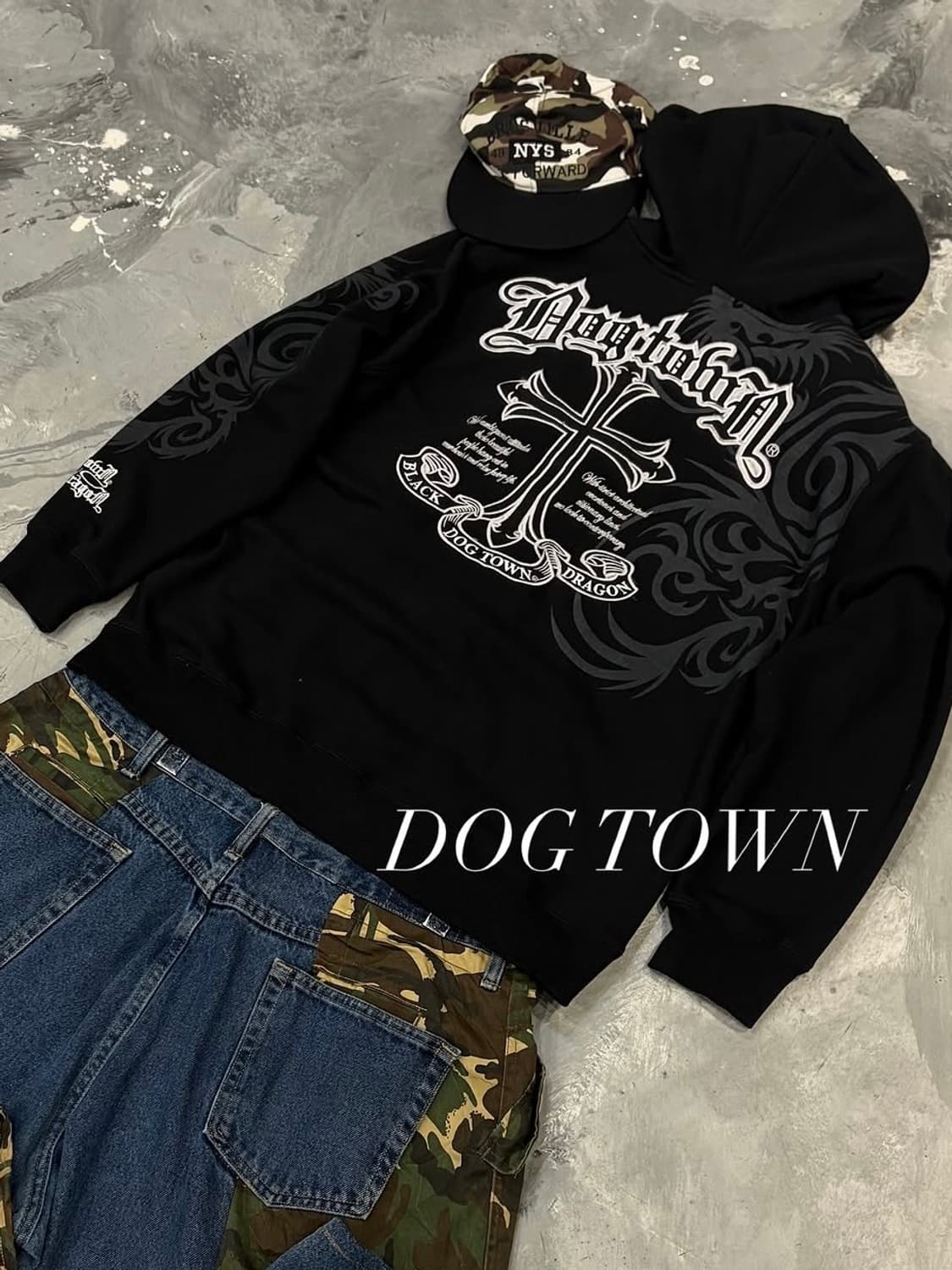 Dog Town black dragon hoodie zip 상품이미지1