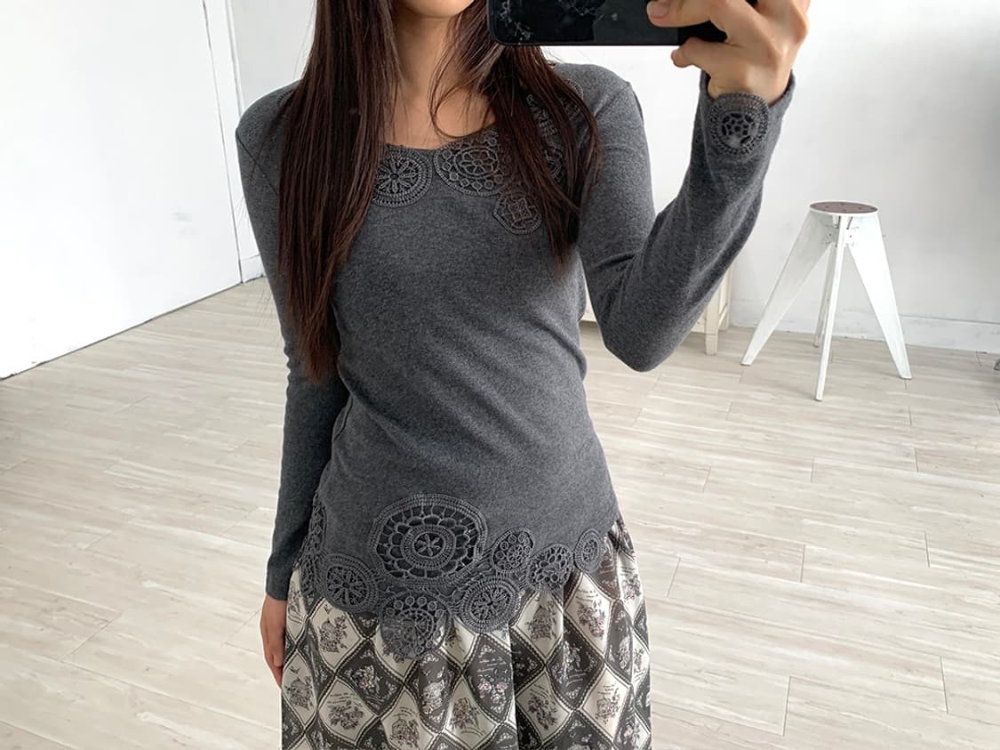 Charcoal Crochet Detail Long Sleeve 상품이미지4