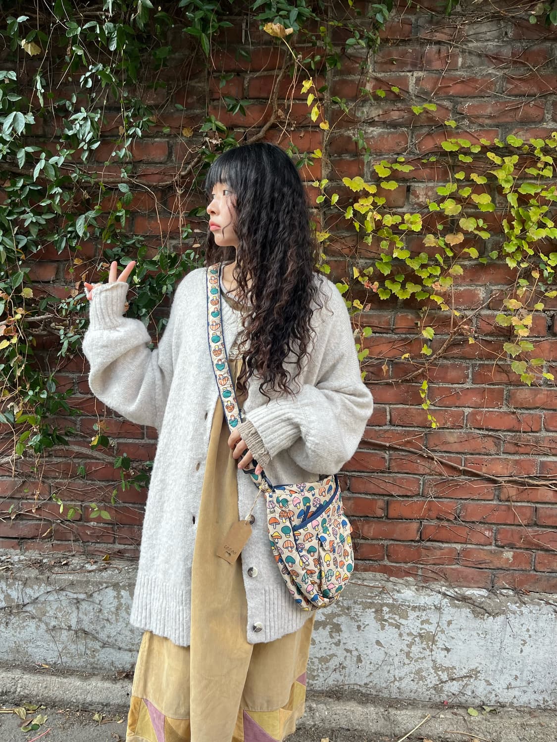 버섯마을 크로스백 상품이미지5