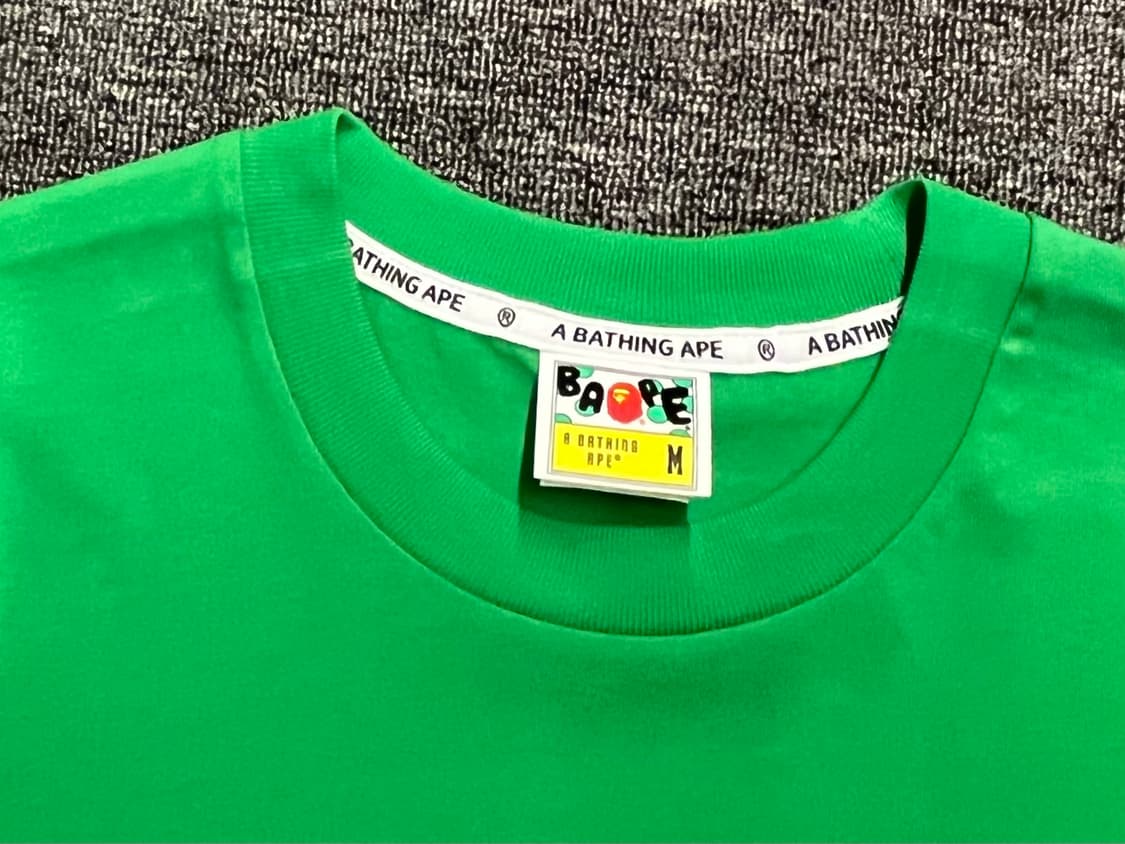 [100] 베이프 반팔티 새제품 M 상품이미지3