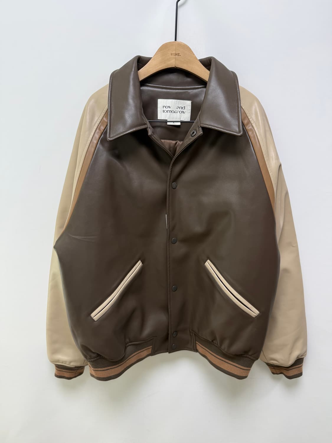 나우앤투모로우 레더 바시티자켓 상품이미지1