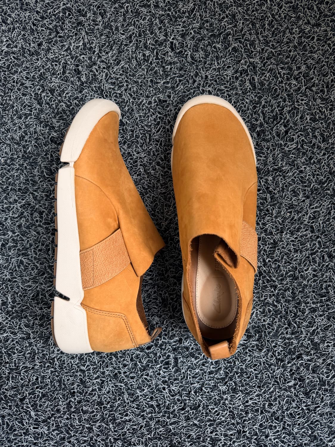 클락스(Clarks) 트리 릴리(Tri Lily) 탄 누벅 슬립온 상품이미지3