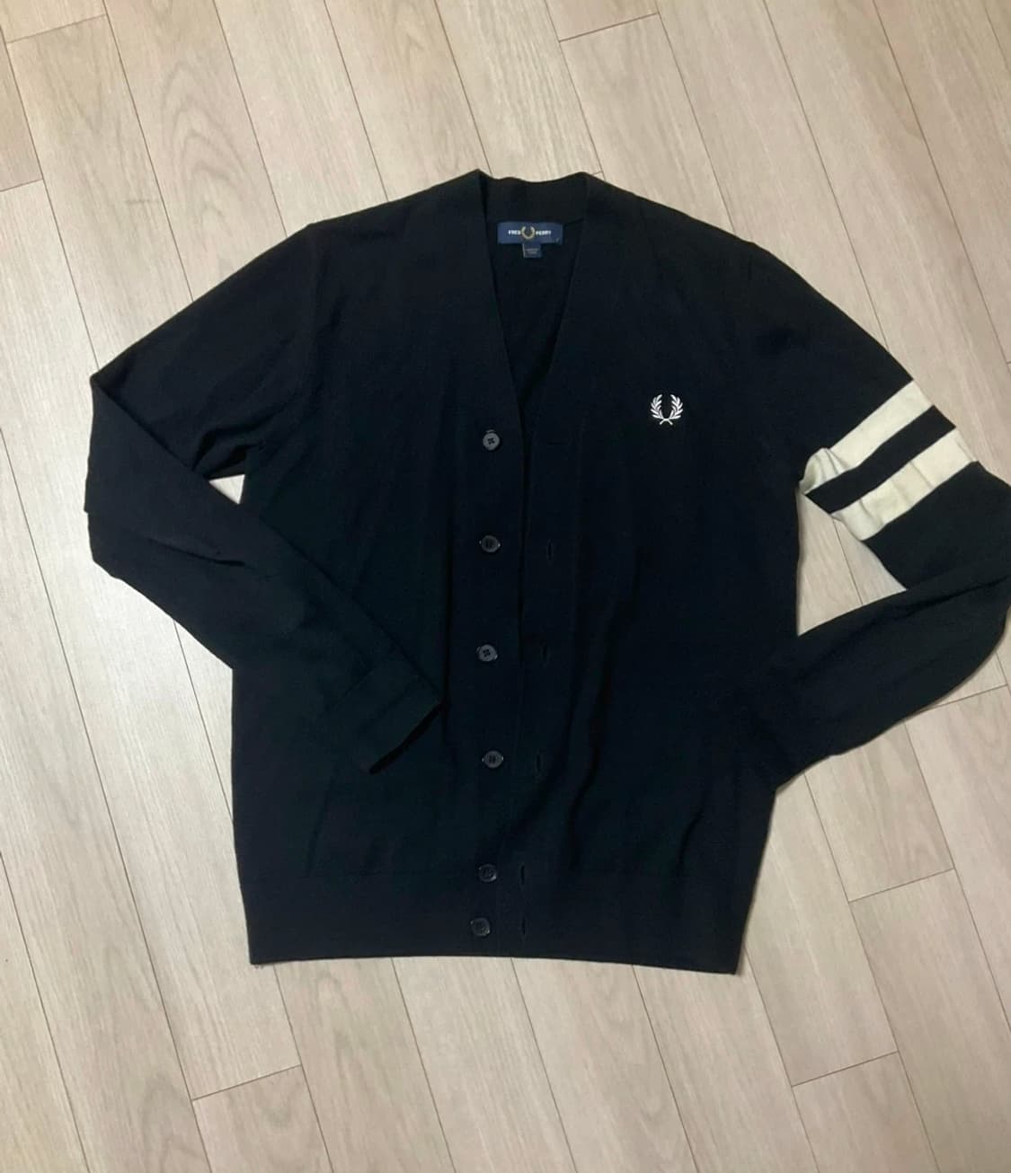 프레드페리 검/흰 가디건 S사이즈 상품이미지1