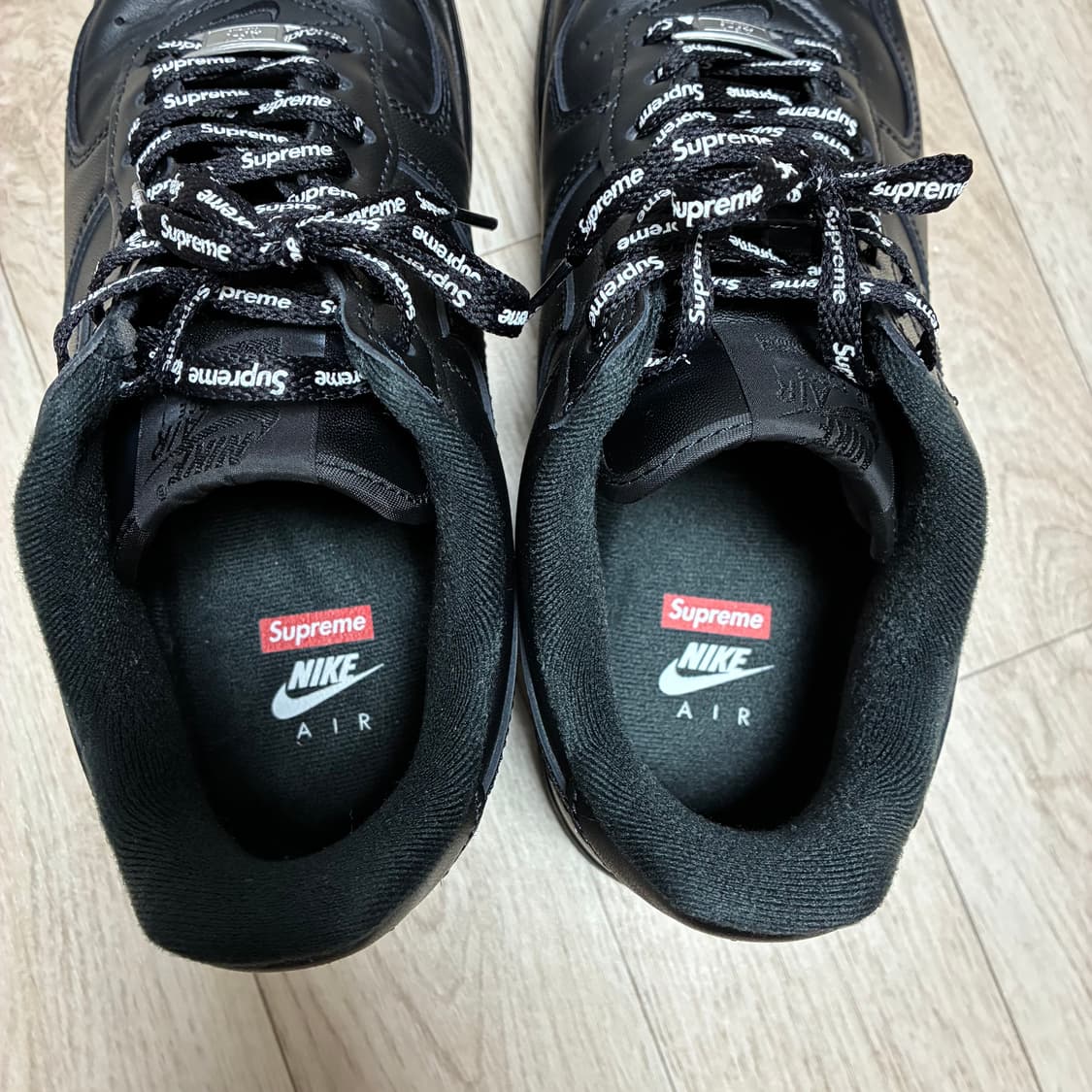 [새상품급] 나이키 x 슈프림 에어포스 1 로우 블랙 (260) 상품이미지7