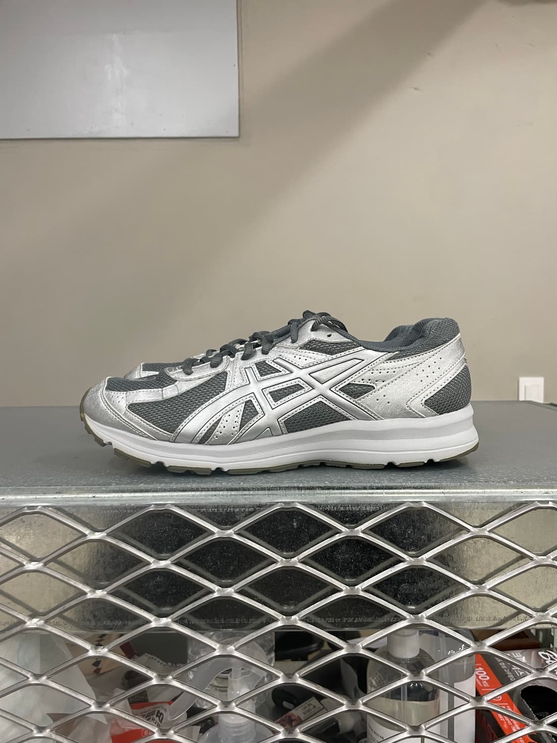 아식스 조그 100 S SMU 시트 락 퓨어 실버 275 상품이미지1