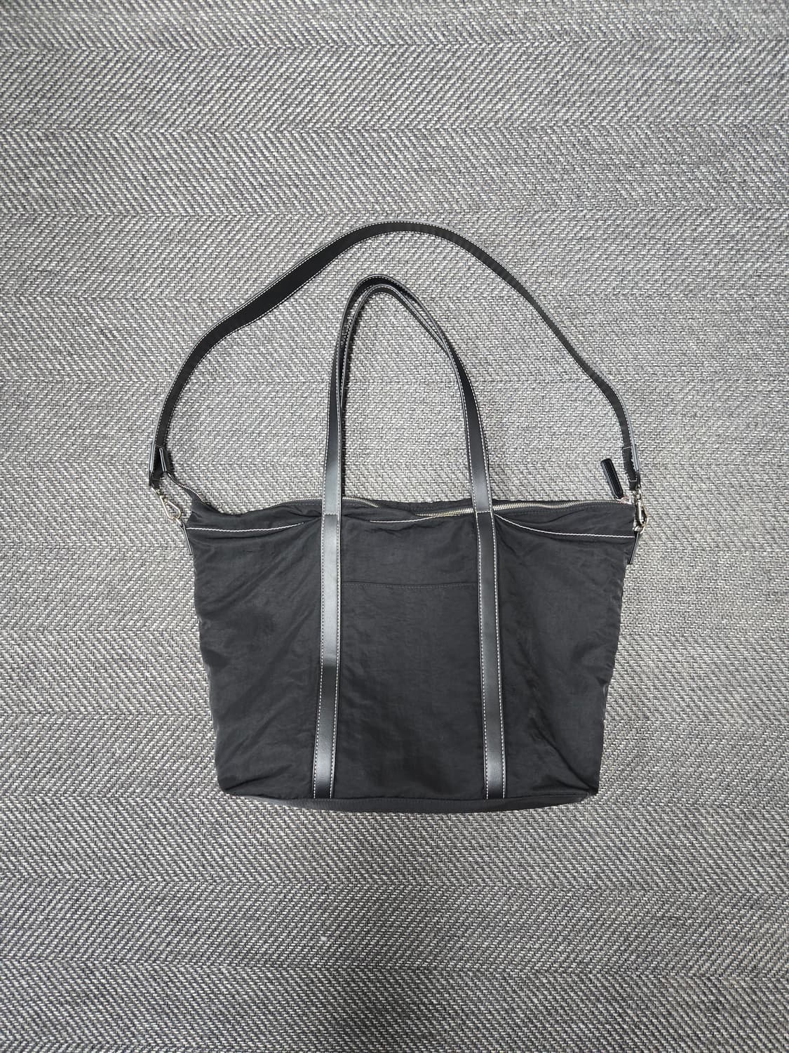 마뗑킴 Matinkim 패브릭 뉴 쇼퍼백 블랙 상품이미지2