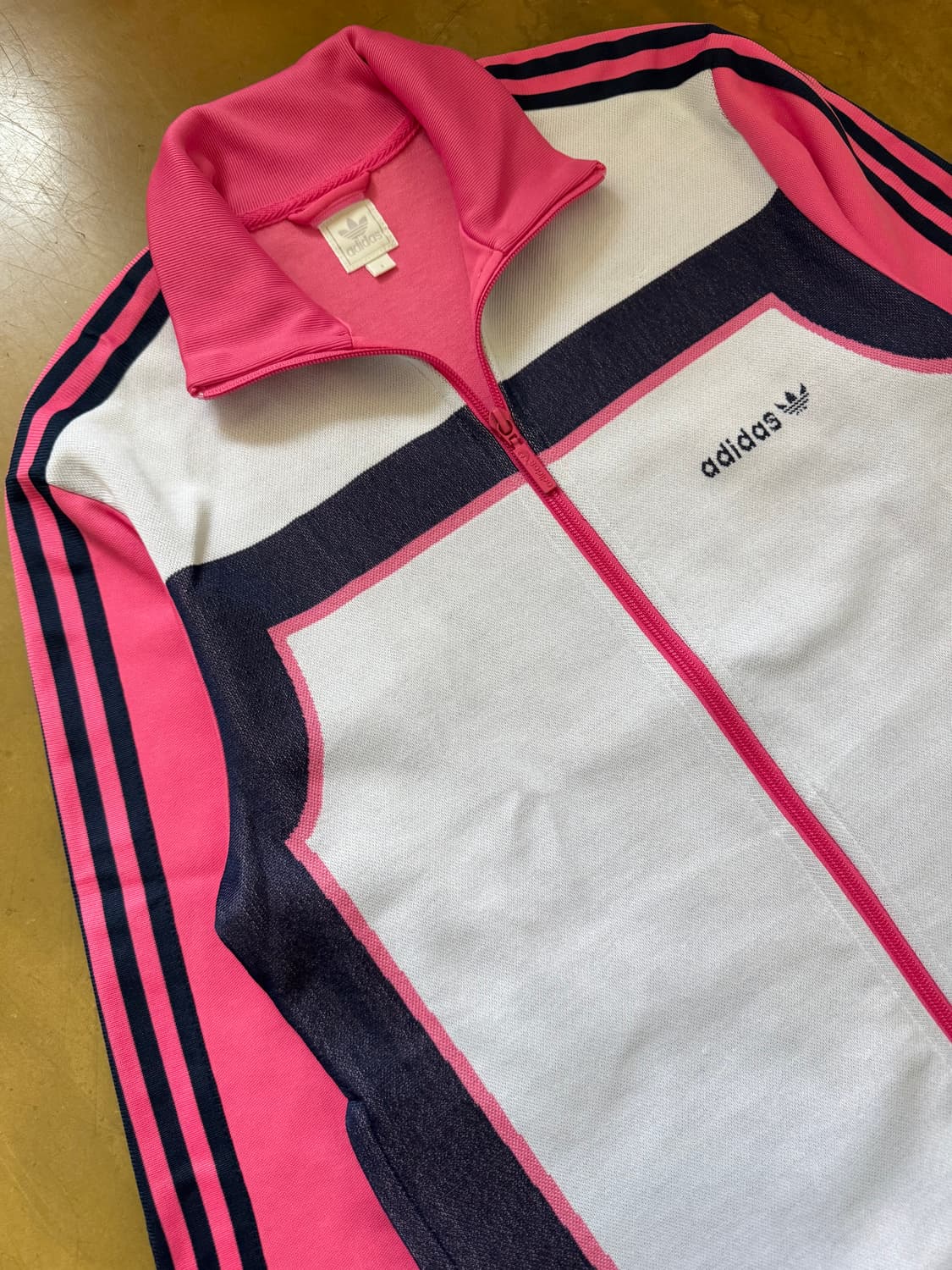 아디다스 3S 올드스쿨 화이트 핑크 트랙탑  상품이미지1