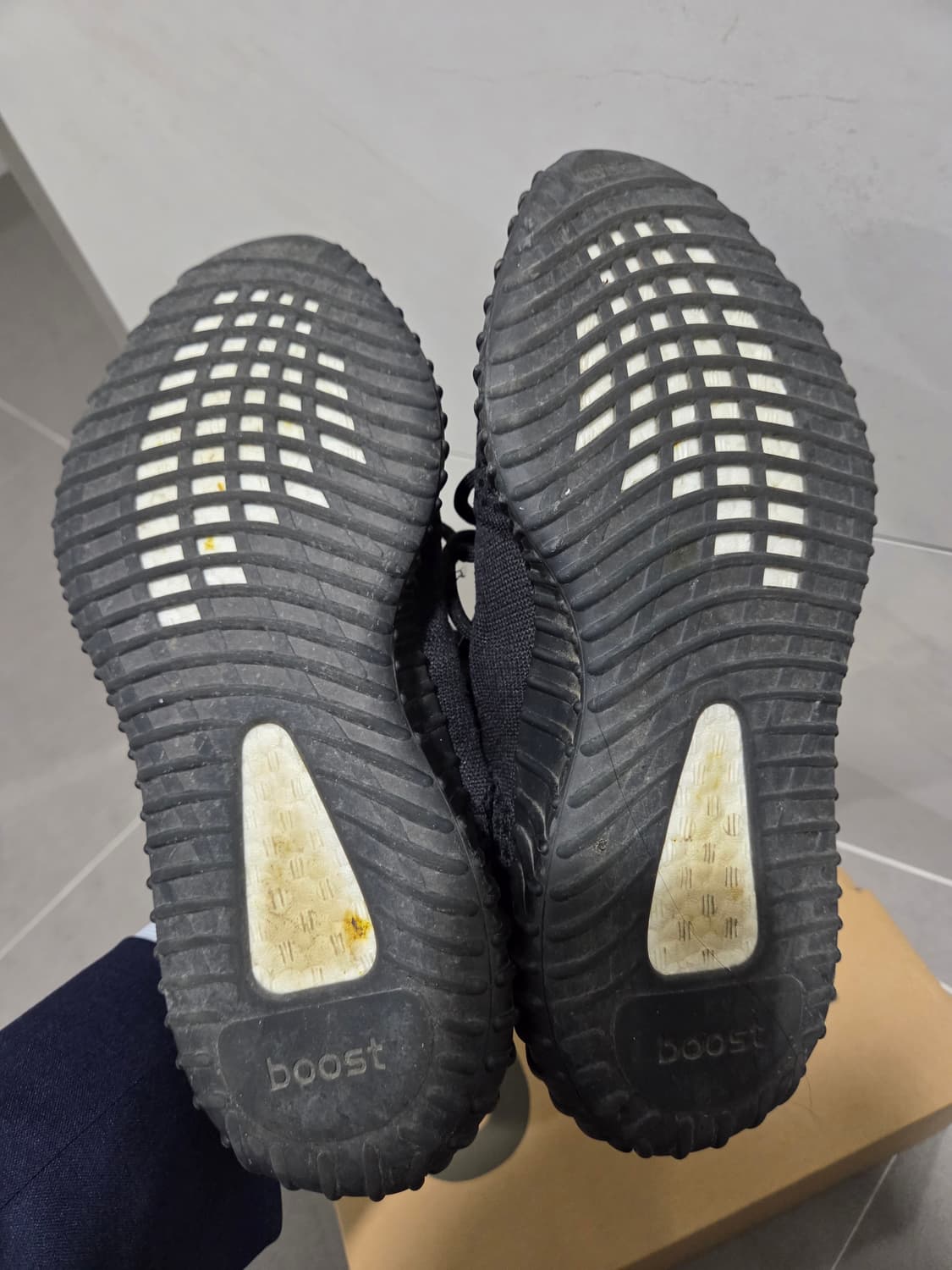 아디다스 이지 350 V2 오닉스 265 상품이미지6