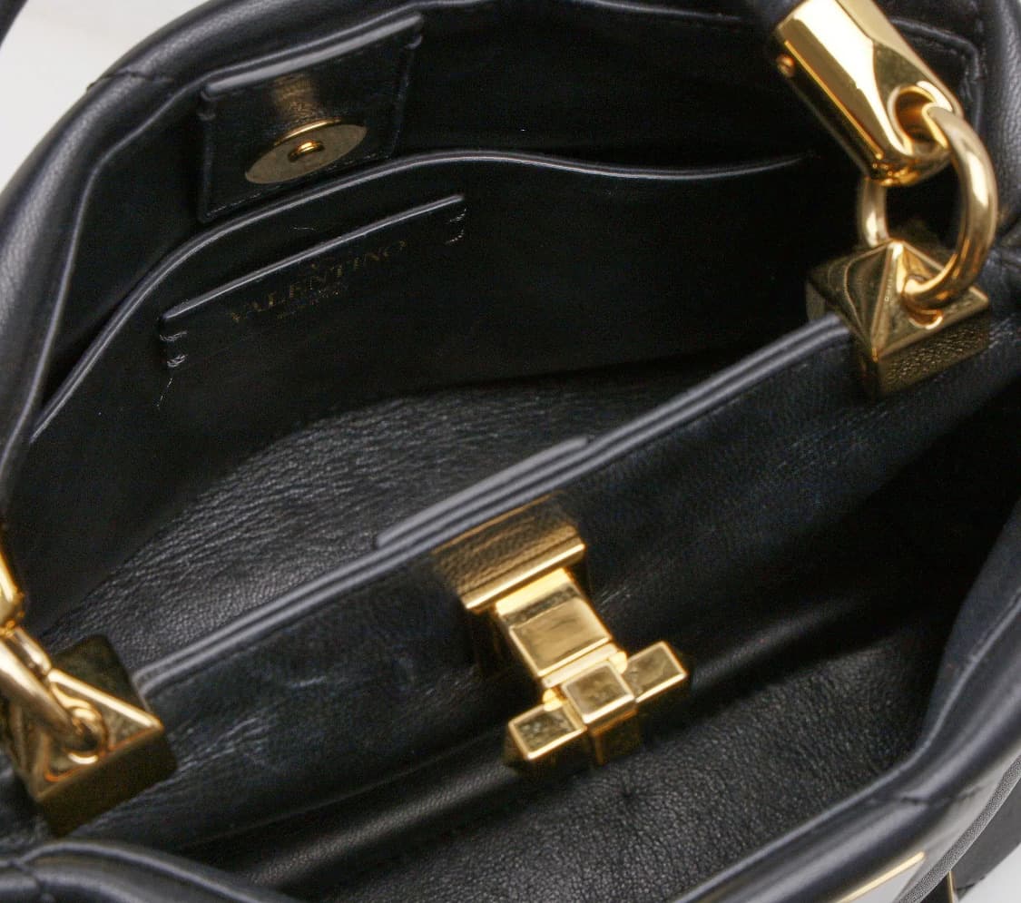 [S급] 발렌티노 로만 스터드 탑 핸들 토트백 판매합니다!!! 상품이미지7