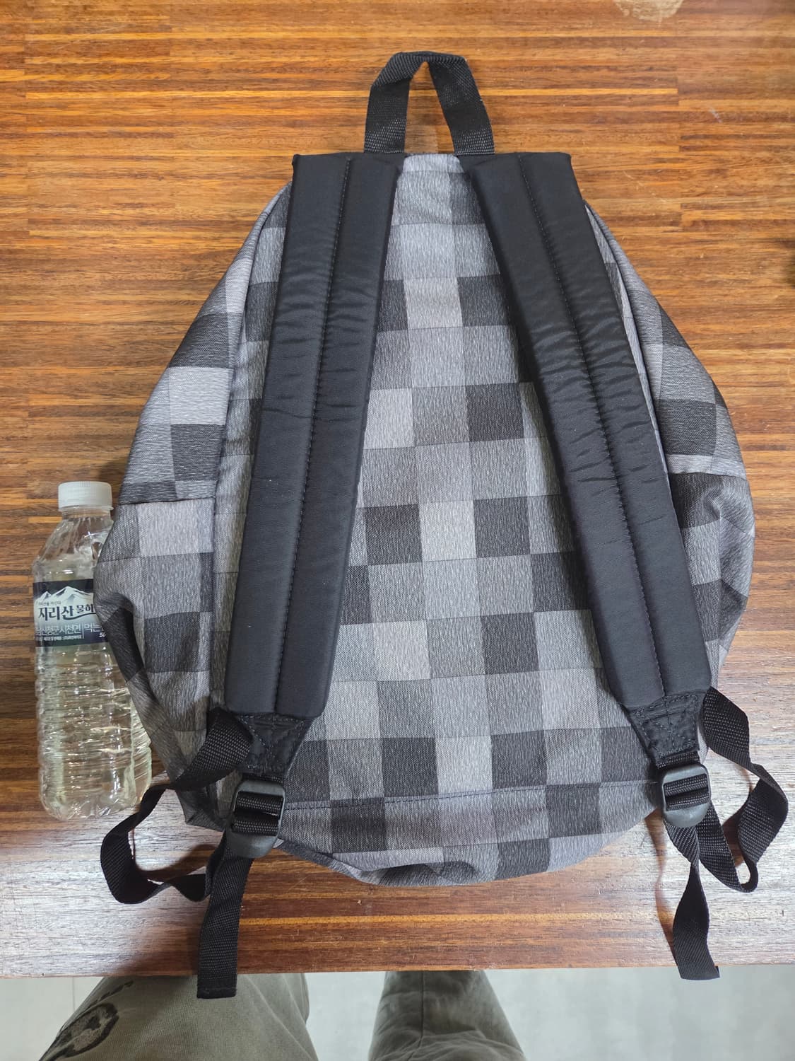이스트팩 체커보드 백팩  상품이미지2