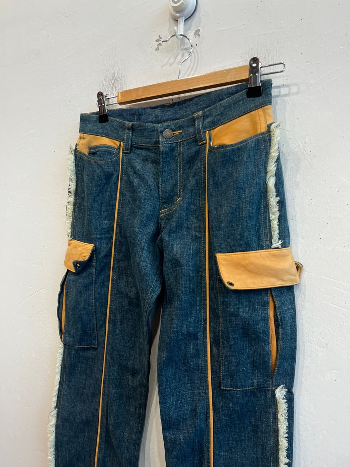 Blue made JPN 레더트리밍 프린지 데님팬츠 상품이미지5