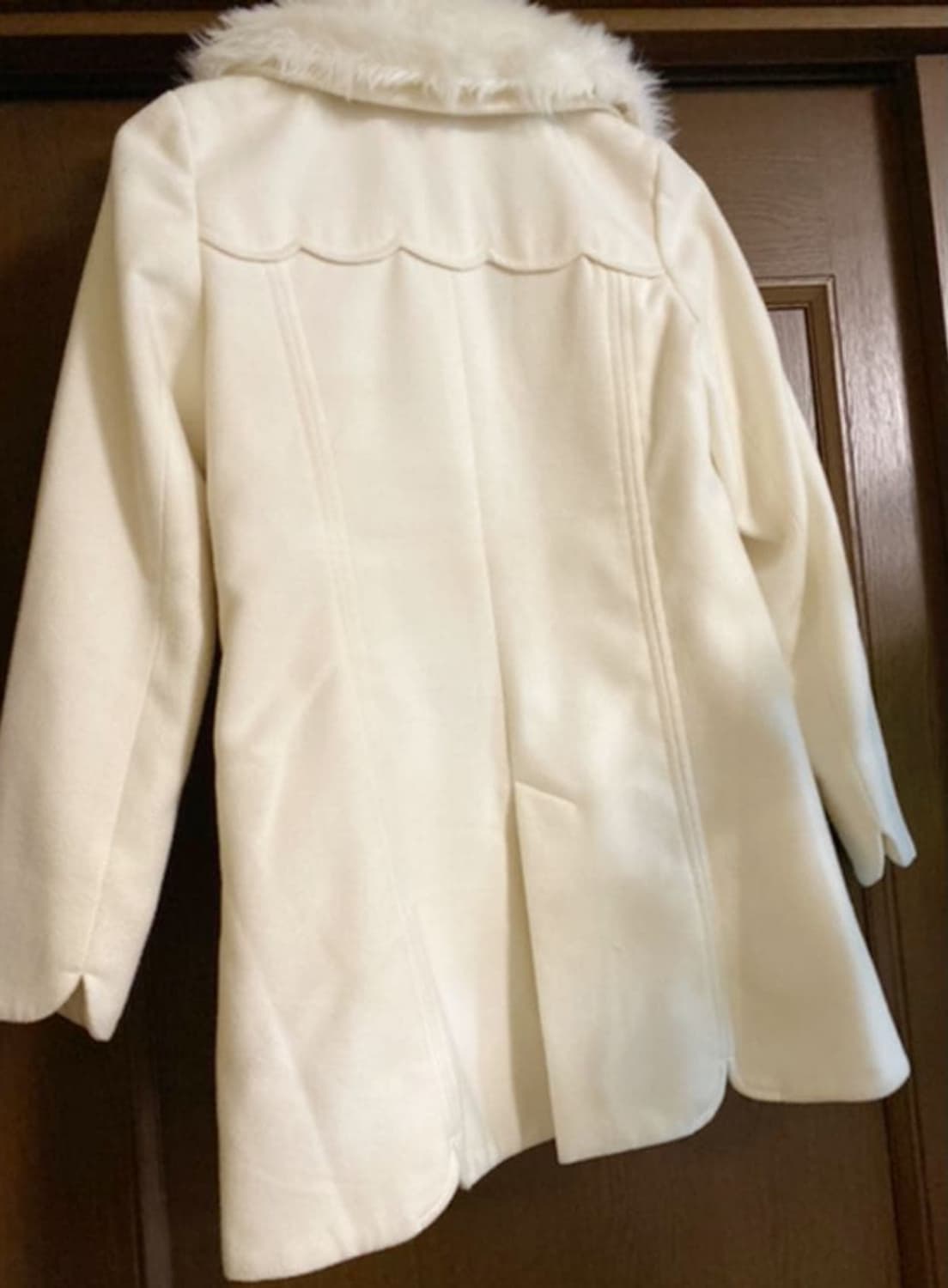 리즈리사 달천깔 화이트 퍼 카라 리본 코트 상품이미지2