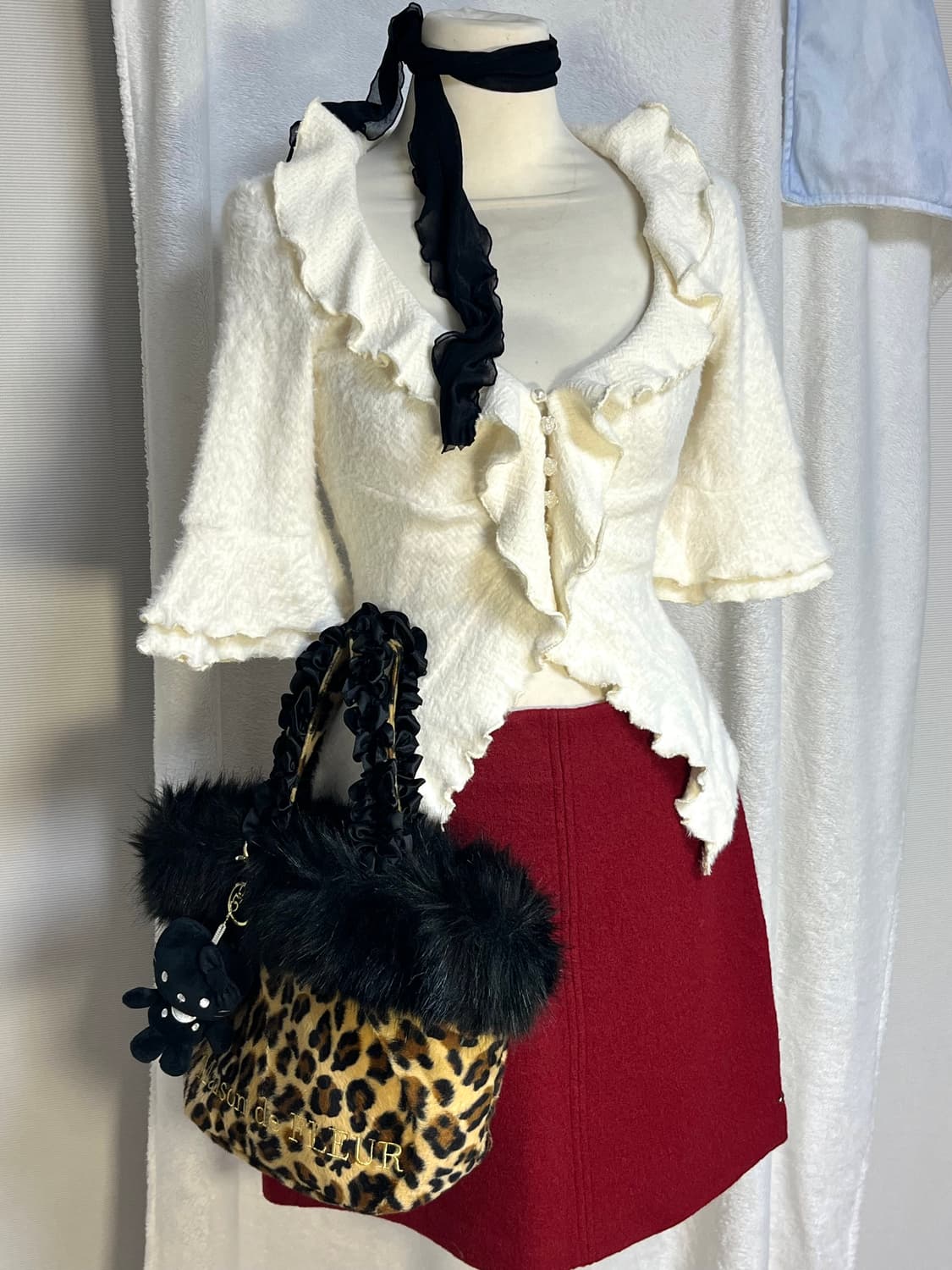 빈티지 로즈 진주 디테일 슬림 퍼 가디건 상품이미지1