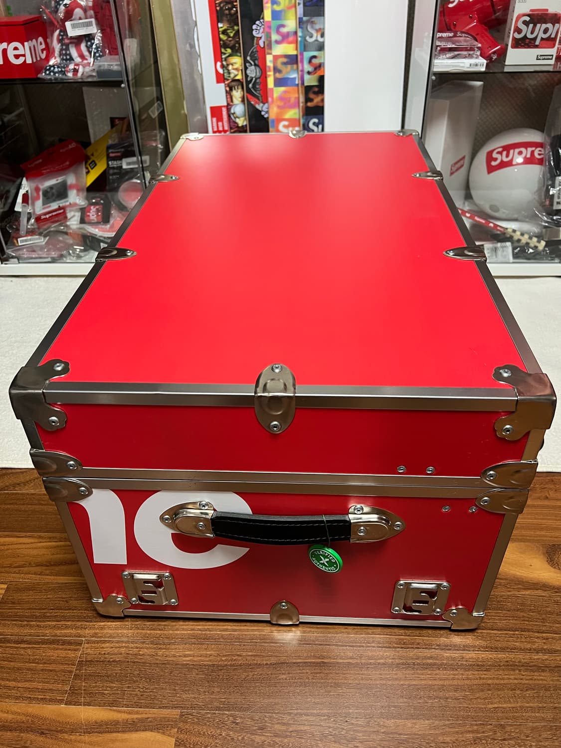 슈프림 라이노 트렁크 레드 상품이미지3