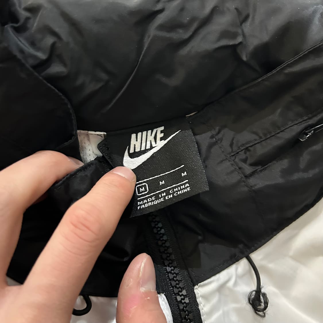 나이키(NIKE) 윈드러너 범고래 바람막이 상품이미지5