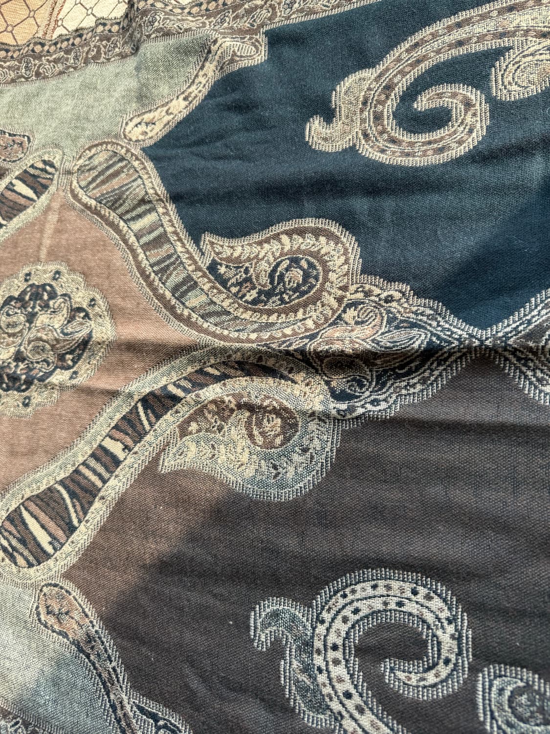 브라운 페이즐리 머플러 상품이미지2