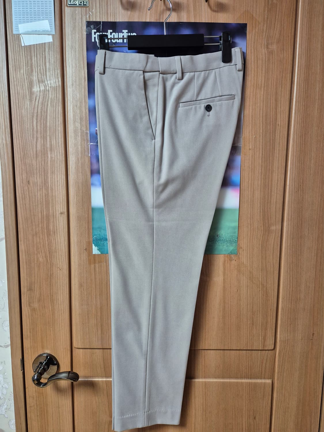 무탠다드 라이트웨이트 테이퍼드 슬랙스 라이트베이지 32 상품이미지1