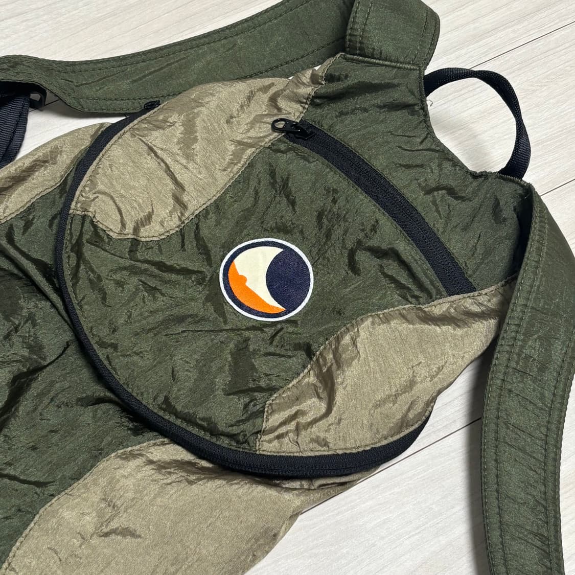 티켓투더문 백팩 15L 상품이미지2