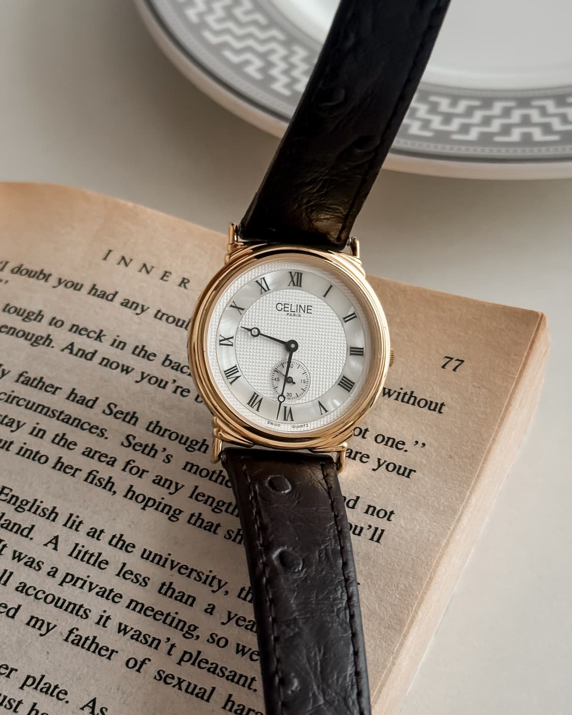 셀린느 화이트 라운드 시계 상품이미지1