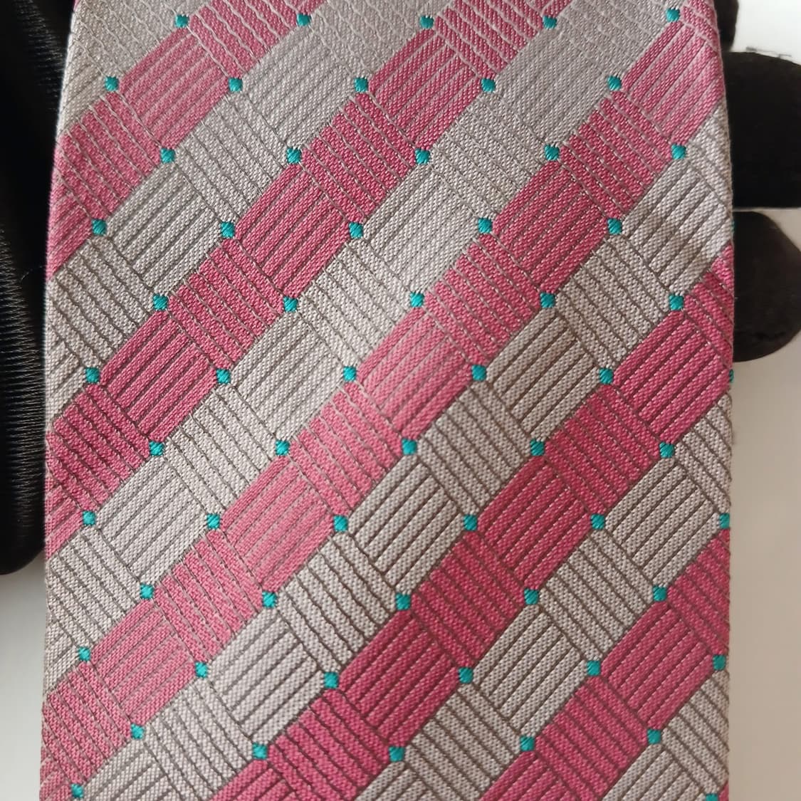 오스틴리드 실크 체크 패턴 넥타이 8cm A+등급 A19129
 상품이미지6