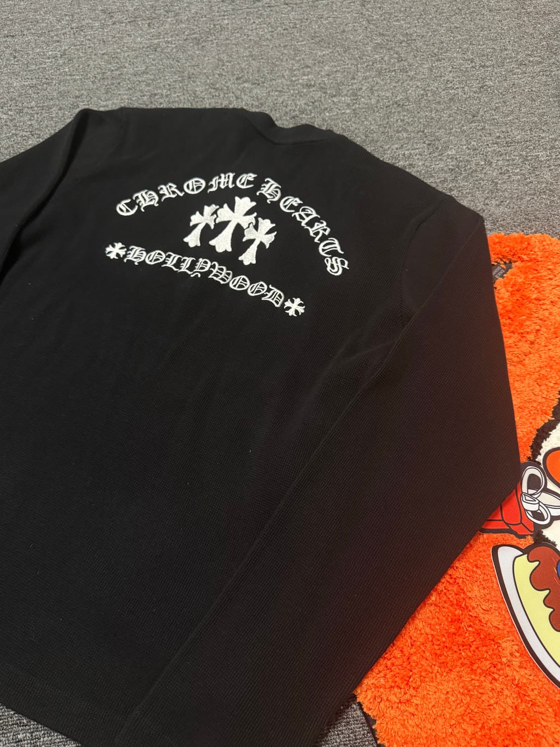 [XL] 크롬하츠 세메터리 크로스 헨리넥 와플 니트 블랙 상품이미지7