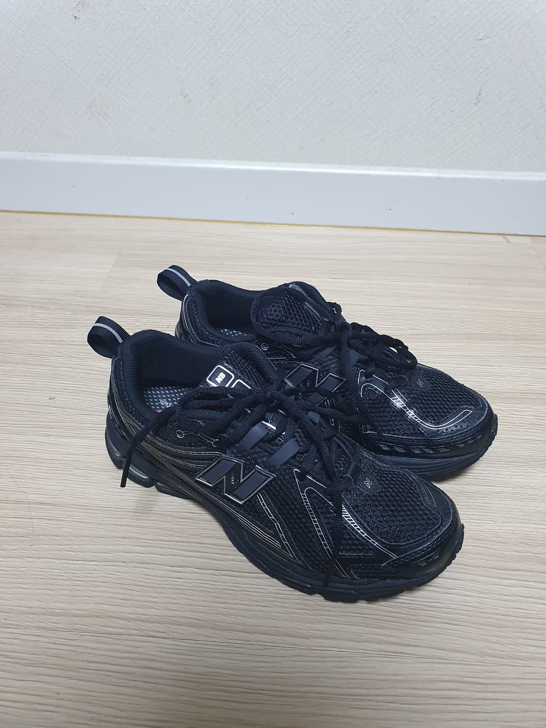 뉴발란스 1906R 블랙 운동화 270 상품이미지2