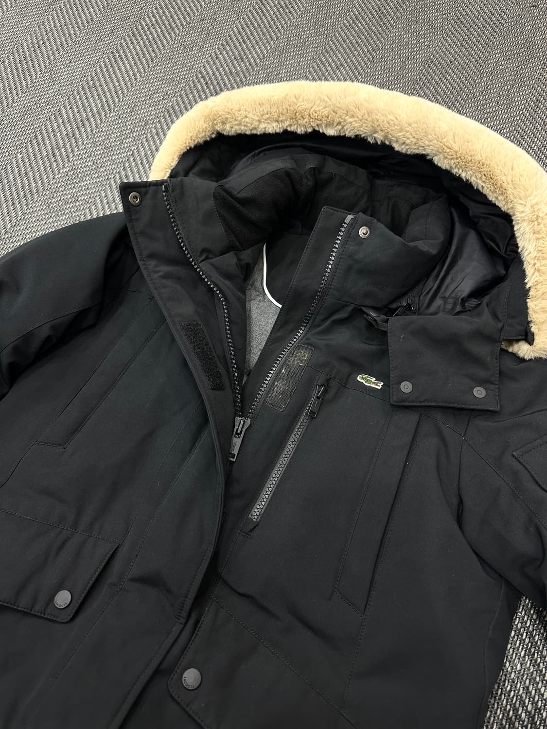 라코스테 퍼 패딩 블랙 상품이미지5