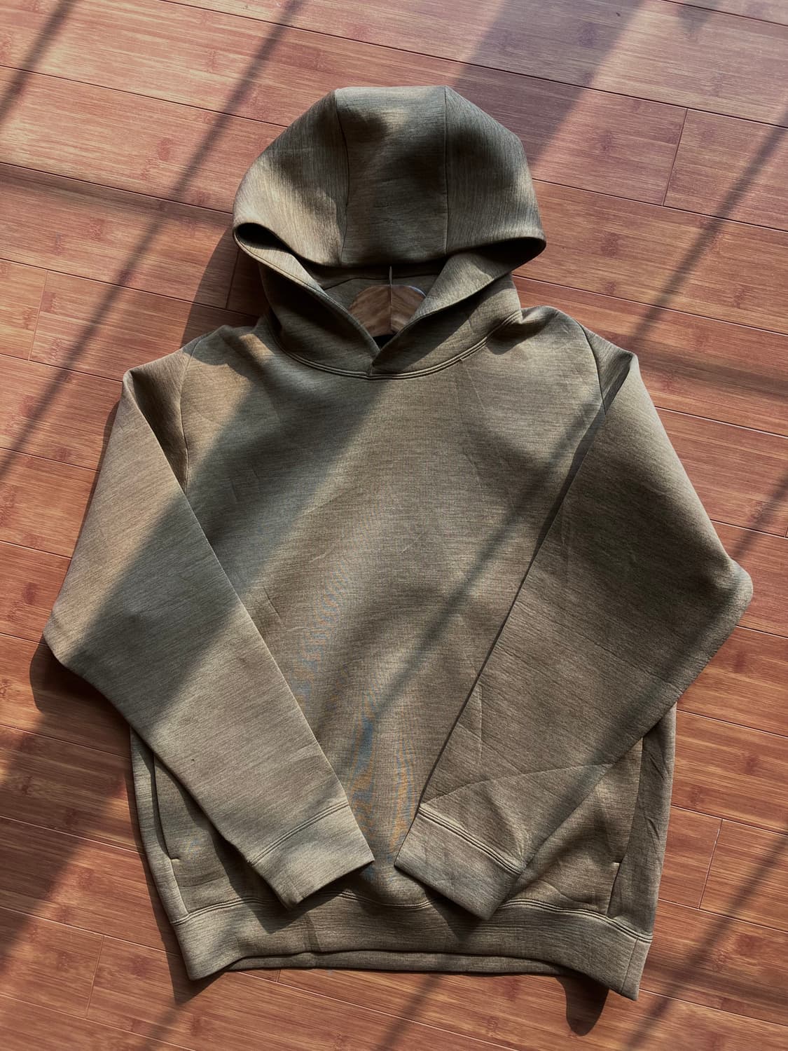 유니클로 네오프렌 후드티 상품이미지2