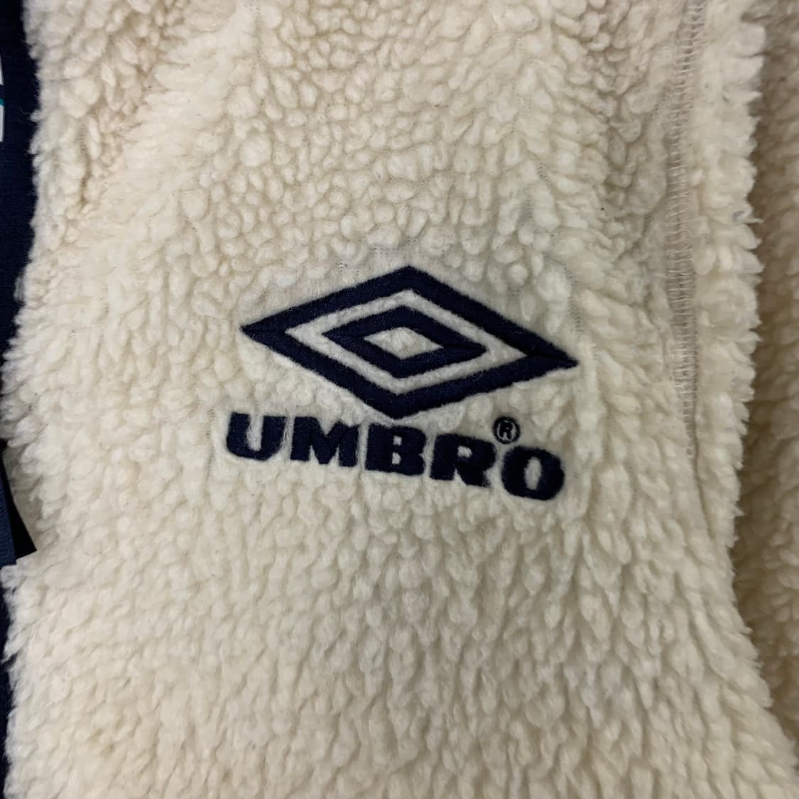 엄브로 플리스 베이지 리버시블 양면 자켓 상품이미지4